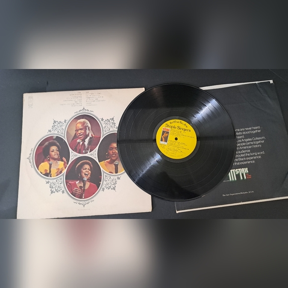 Staple Singers, Be What You Are (1973 Stax LP, Soul Vinyl) - Picture 7 of 12